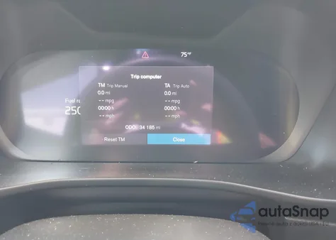 2023 Volvo Xc40 B5 Plus Dark Theme z USA, uszkodzony, nr VIN YV4L12UW8P2972218